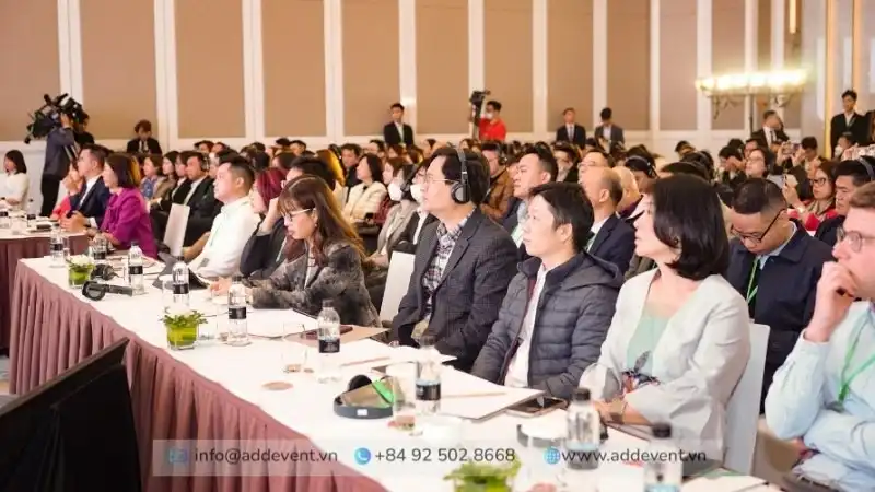 Nghiên cứu, đề xuất miễn thị thực nhằm phát triển du lịch, tăng trưởng hai con số