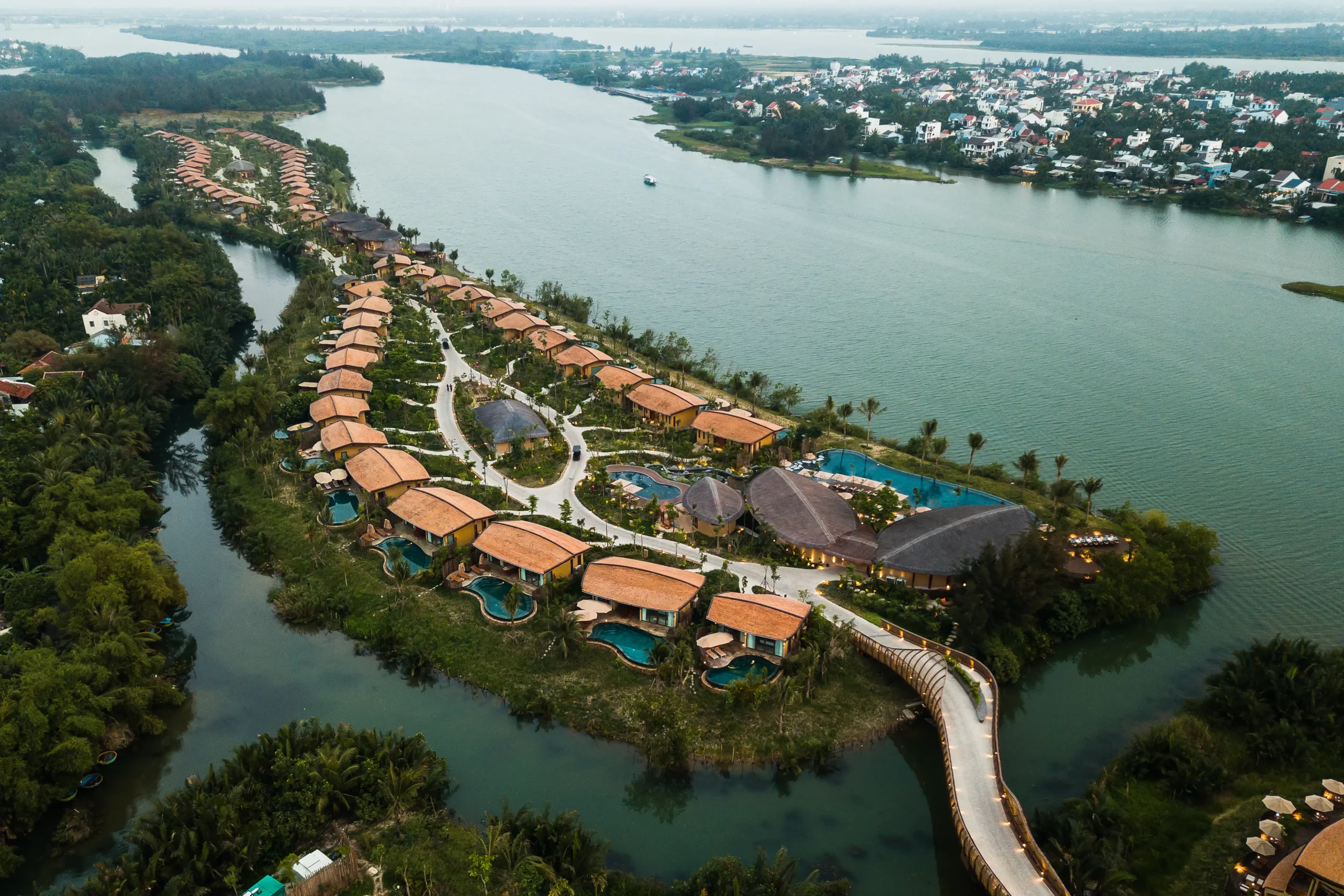 Namia River Retreat: Miền Hương Ký Ức Trong Nhịp Sống Thanh Bình Bên Sông