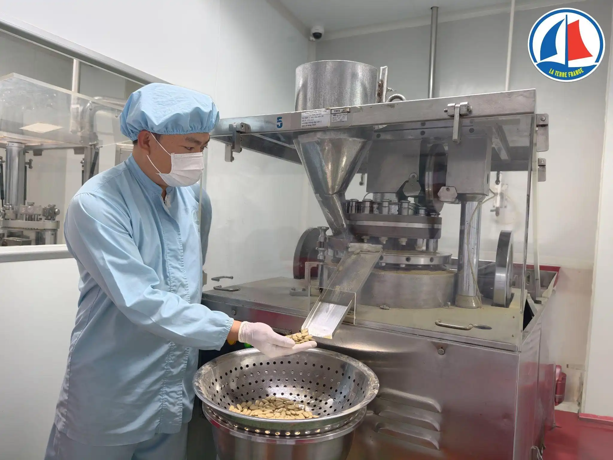 Bứt Phá Thị Trường Cùng Dịch Vụ Gia Công Mỹ Phẩm