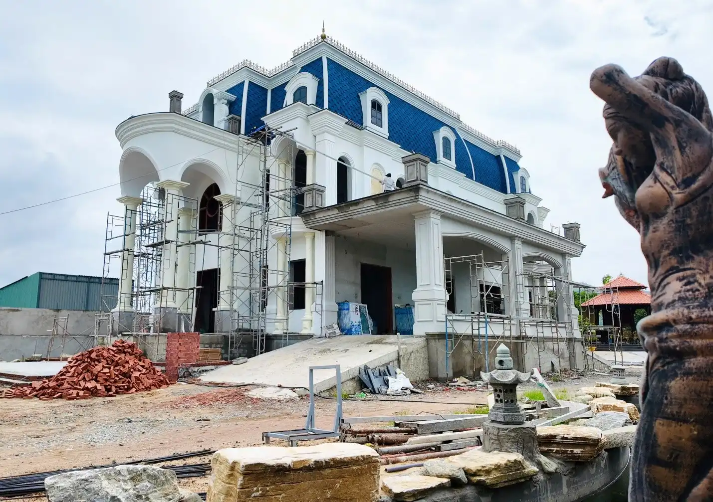 Hành trình 15 năm bền bỉ dựng nên đẳng cấp biệt thự tân cổ điển tại Việt Nam