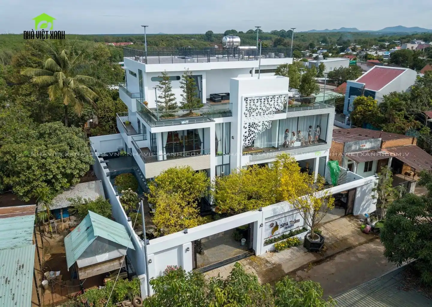 Hành trình 15 năm bền bỉ dựng nên đẳng cấp biệt thự tân cổ điển tại Việt Nam