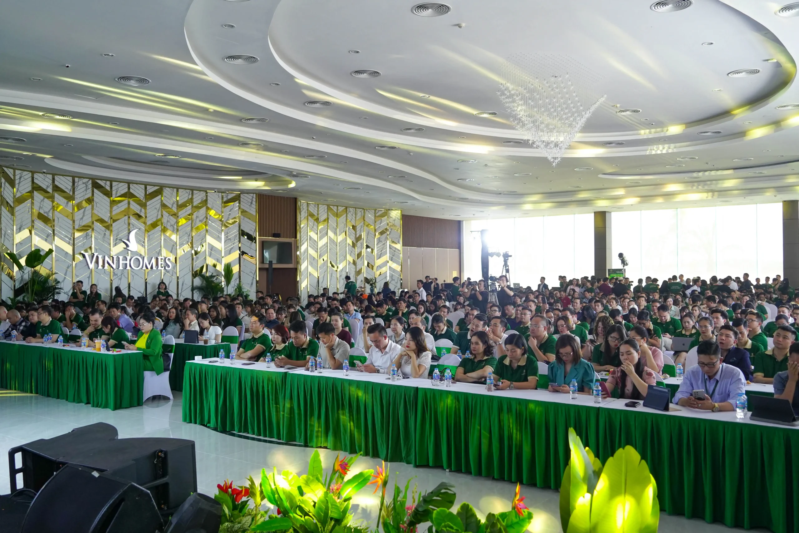 Vinhomes Golden City chính thức ra mắt Khu Mặt Trời – Ánh dương rực rỡ giữa “thành phố xanh”