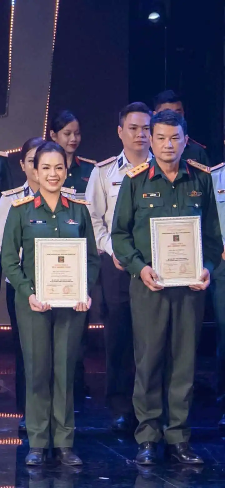 Sứ mệnh Người Nghệ sĩ giữ hồn chèo giữa màu áo lính