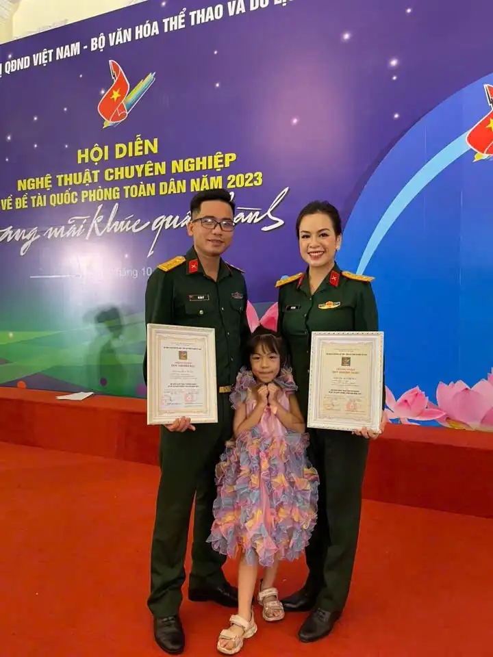 Sứ mệnh Người Nghệ sĩ giữ hồn chèo giữa màu áo lính