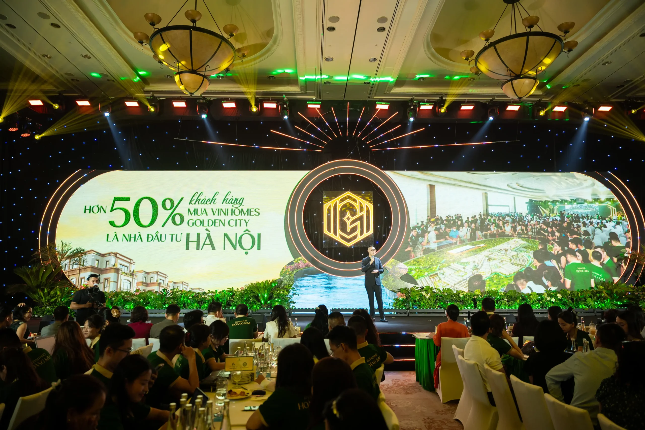 Ráp căn Khu Mặt Trời – Vinhomes Golden City tiếp tục chứng minh sức nóng trên thị trường BĐS miền Bắc.