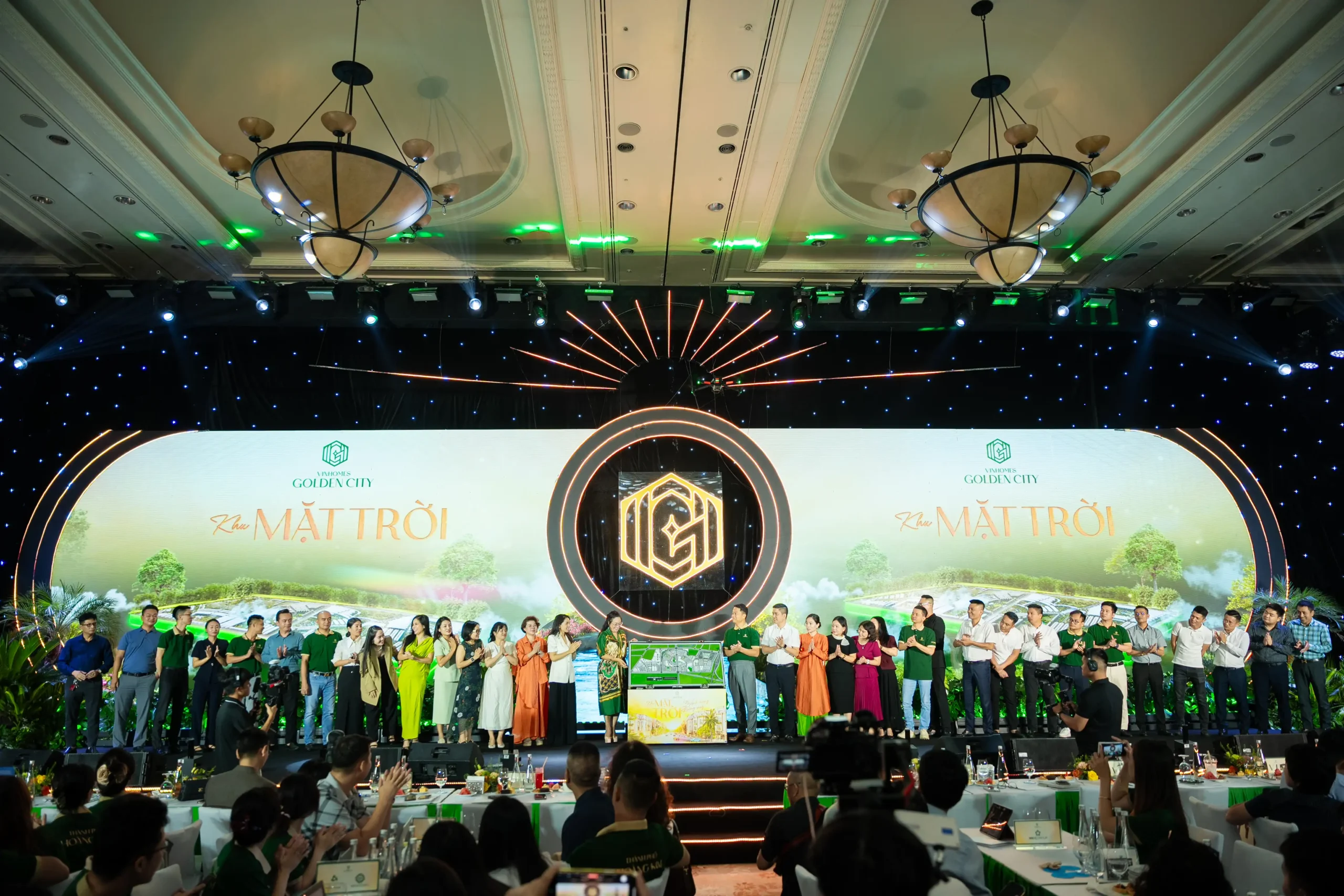 Ráp căn Khu Mặt Trời – Vinhomes Golden City tiếp tục chứng minh sức nóng trên thị trường BĐS miền Bắc.