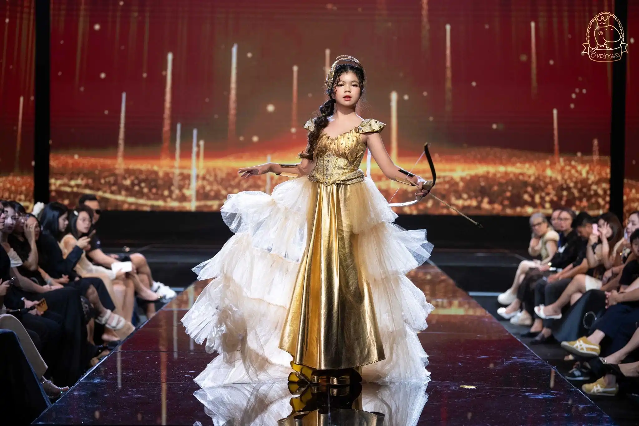 Huỳnh Thanh Như – Vedette Bản Lĩnh Tỏa Sáng Trong Ó Princess Fashion Show 2025