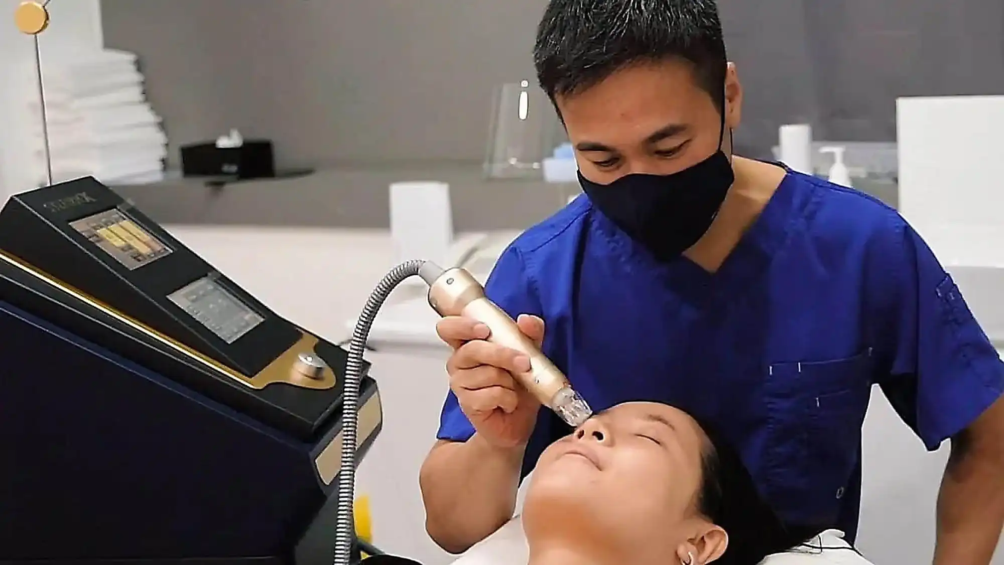 Siêu công nghệ trị sẹo Sylfirm: Giải pháp tái sinh làn da tại Viện Dr. Han Tae Hoon