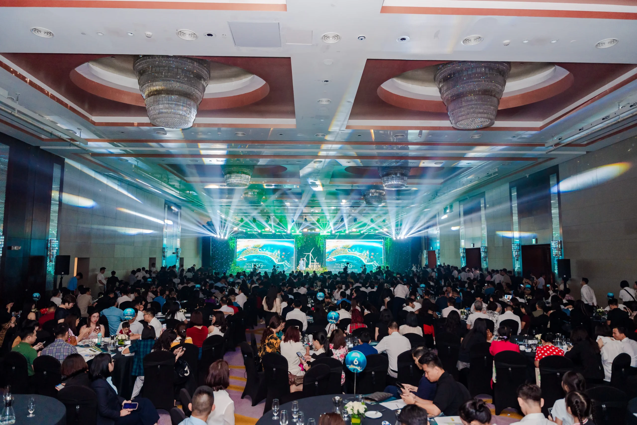 SAO VÀNG HOLDINGS ĐỒNG HÀNH CÙNG SỰ KIỆN RA MẮT VINHOMES GREEN PARADISE – SIÊU ĐÔ THỊ BIỂN MANG TẦM VÓC TOÀN CẦU